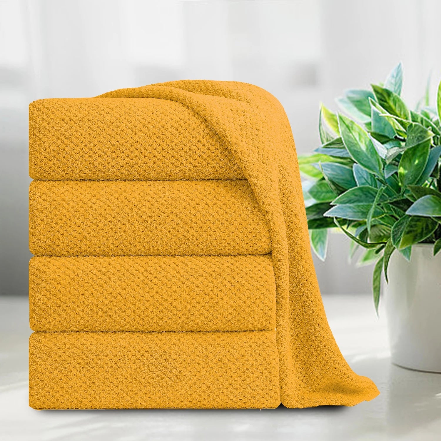 Smuge 4-Pack Extra Large Bath Towel Set - 35x70 Inches, 600 GSM | Ultra Soft | For Bathroom, Kitchen, Spa, Hotel, Gym